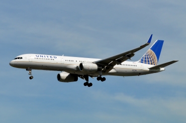 N17128 (27567) 1998 Boeing 757-224(WL)