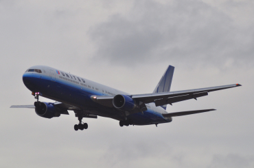 N661UA (27158) 1993 Boeing 767-322(ER)