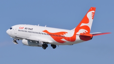 C-GMAI (cn 21467) Boeing-737-2Q2