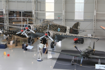 MM24327 / 278-2 Savoia-Marchetti SM-79 Sparviero