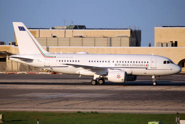 MM62243 (2507) 2005 Airbus A319-115(CJ)
