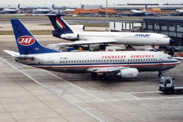 YU-ANI (23416) 1985 Boeing 737-3H9