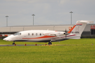 PH-HRK (1120) 2006 Piaggio P-180 Avanti