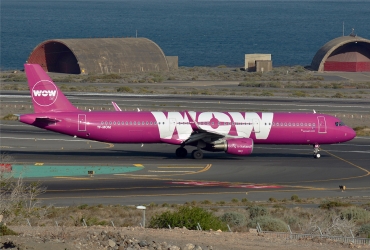 TF-MOM (6210) 2014 Airbus A321-211(WL)
