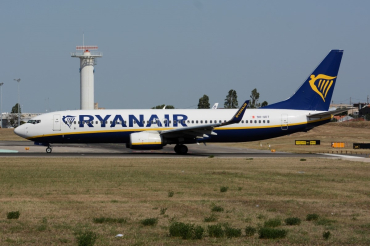 9H-QDT · Boeing 737-8AS(WL) · (LIS / LPPT)