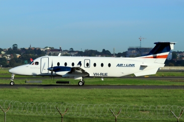 VH-RUE (cn UE-53) Beechcraft 1900D