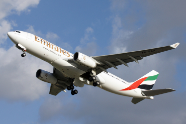 A6-EAH (409) 2001 Airbus A330-243