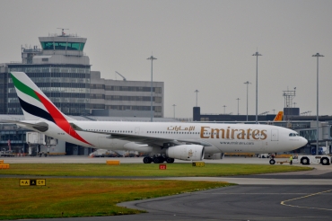 A6-EAO (509) 2002 Airbus A330-243