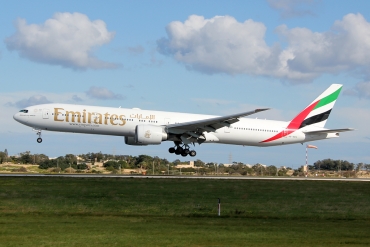 A6-EBU (34484) 2006 Boeing 777-31H(ER)