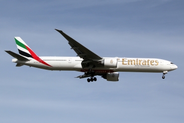 A6-ECQ (35588) 2009 Boeing 777-31H(ER)