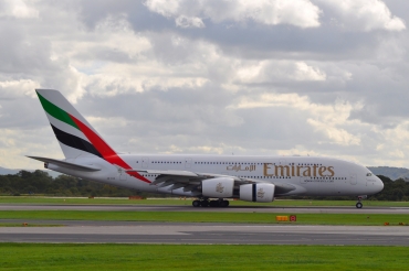 A6-EDK (030) 2010 Airbus A380-861