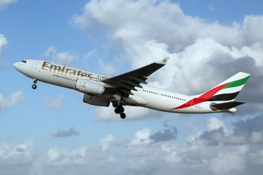 A6-EKT (293) 1999 Airbus A330-243