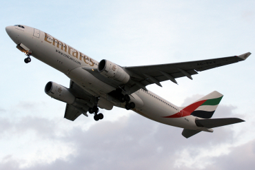 A6-EKX (326) 2000 Airbus A330-243