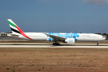 A6-ENI · Boeing 777-31H/ER · (MLA / LMML)