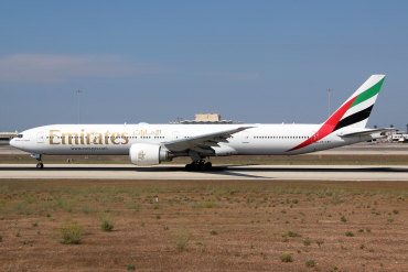 A6-EPF · Boeing 777-31H/ER · (MLA / LMML)