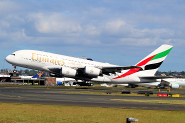 A6-EUS (234) 2017 Airbus A380-842