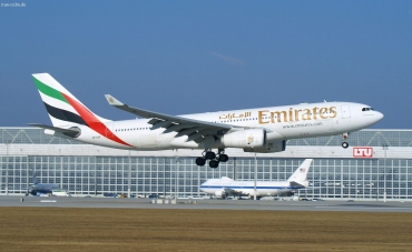 A6-EAO (509) 2002 Airbus A330-243
