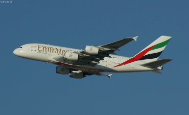 A6-EUI (221) 2016 Airbus A380-861