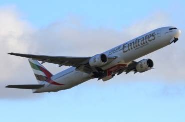 A6-EMQ · Boeing 777-31H · (FCO / LIRF)