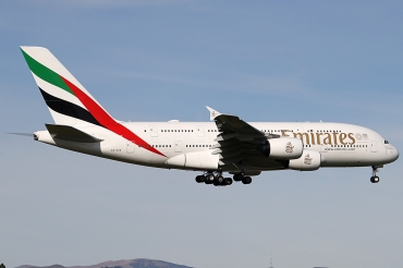 A6-EUS (234) 2017 Airbus A380-842