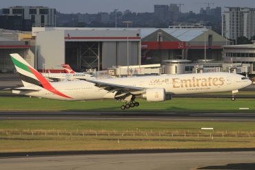 A6-ECT (35591) 2009 Boeing 777-31H(ER)