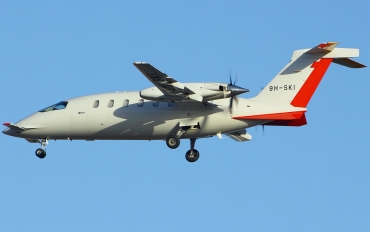 9H-SKI (1040) 2000 Piaggio P-180 Avanti