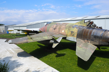 42157 (223-37) 1954 North American F-100D Super Sabre