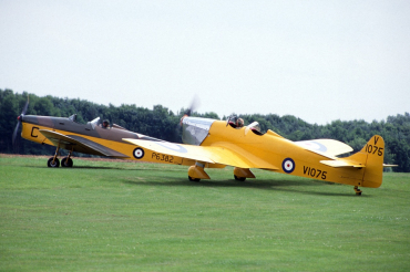 V1075 (2228) 1941 Miles M14A Hawk Trainer 3