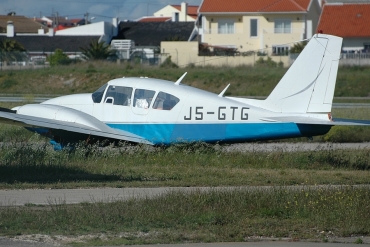 J5-GTG · Piper PA-23-250 Aztec E · (LPCS)