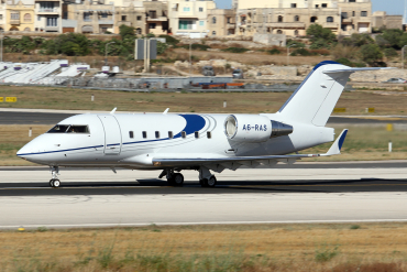 A6-RAS (5583) Bombardier CL-600-2B16 Challenger 604