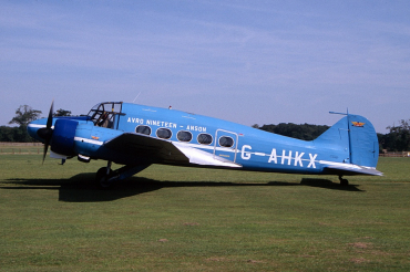 G-AHKX (1333) 1946 Avro 652A Anson C.19 Series 2