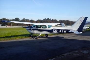 CS-AYW · Cessna R172K · (BGZ / LPBR)