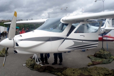 OK-NUF 28 · WD Flugzeugbau Evolution E100 · --