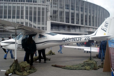 OK-NUF 28 · WD Flugzeugbau Evolution E100 · --