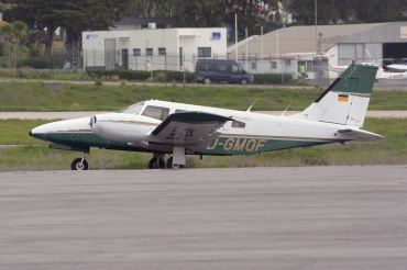 D-GMOF (34-7870301) Piper PA-34-220T Seneca V
