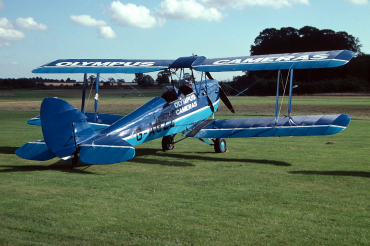 G-AGZZ · De Havilland Australia DH-82A Tiger Moth · (EGTH)