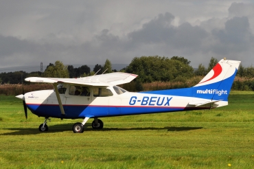 G-BEUX (1596) 1977 Reims-Cessna F172N