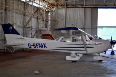 G-BFMX · Reims F172N · (EGBO)