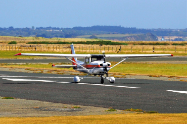 G-BHFI · Reims-Cessna F152 · (EGCK)