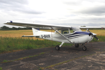 G-BHVR · Cessna 172N Skyhawk · (EGCF)