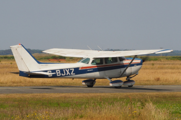 G-BJXZ (172-73039) Cessna 172N Skyhawk II