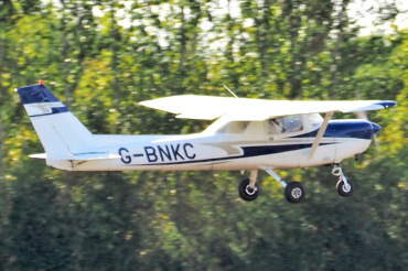 G-BNKC · Cessna 152 · (EGBS)