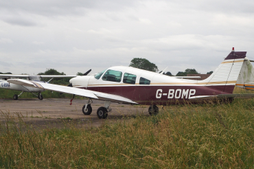 G-BOMP 1977 Piper PA-28-181 Cherokee Archer II