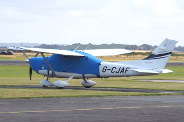G-CJAF · Cessna 182T Skylane · (EGCK)