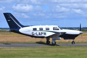 G-LAPW (4636327) Piper PA-46-350 Malibu Mirage