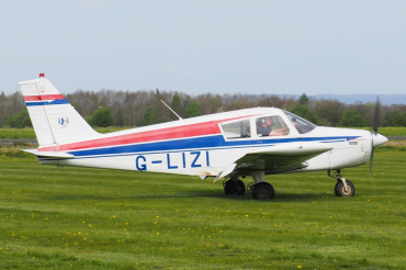 G-LIZI · Piper PA-28-160 Cherokee · (EGCV)