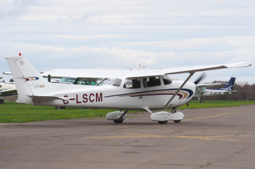 G-LSCM (172S-8445) 2000 Cessna 172S Skyhawk SP