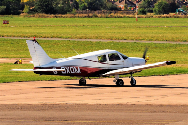 G-OXOM (28-41285) 1989 Piper PA-28-161 Cadet