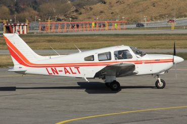 LN-ALT · Piper PA-28-181 · (SVG / ENZV)