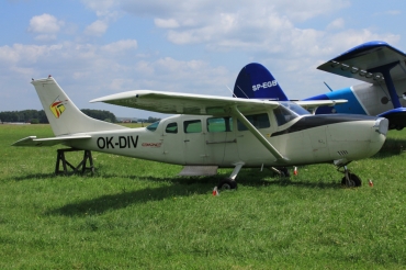 OK-DIV · Cessna 207A Skywagon 207 · (EPKP)